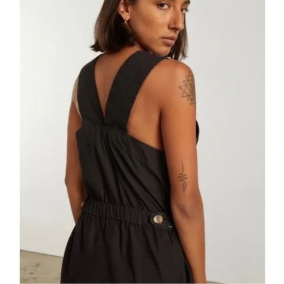 Everlane Fatigue Apron Jumpsuit Black 2 - Picture 4 of 12